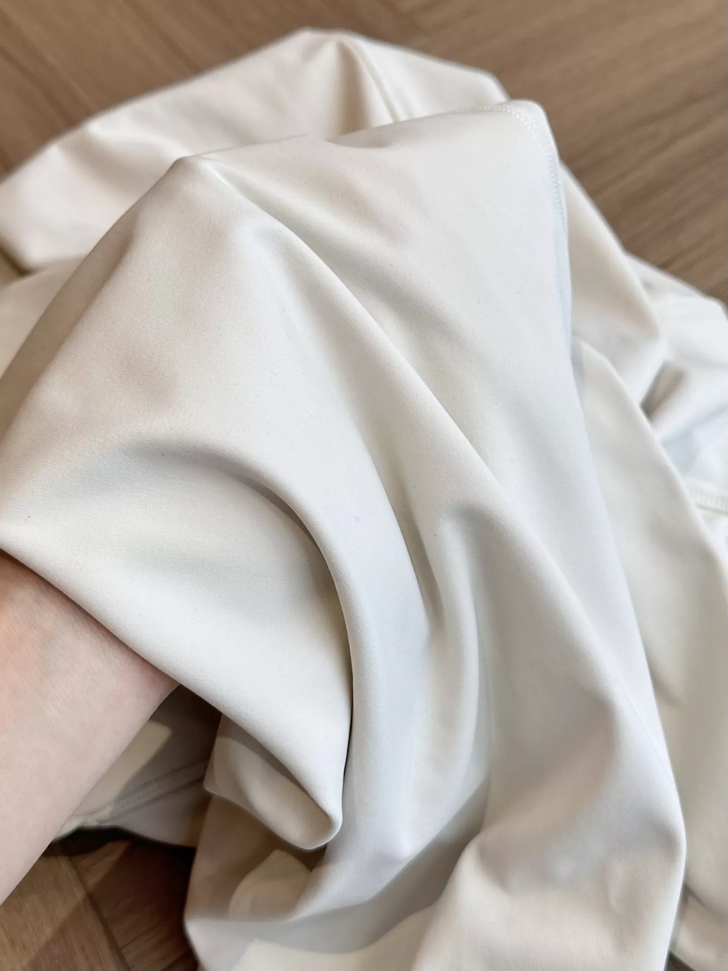 룰루레몬 얼라인 와이드 핏 운동 팬츠 상세 이미지 49