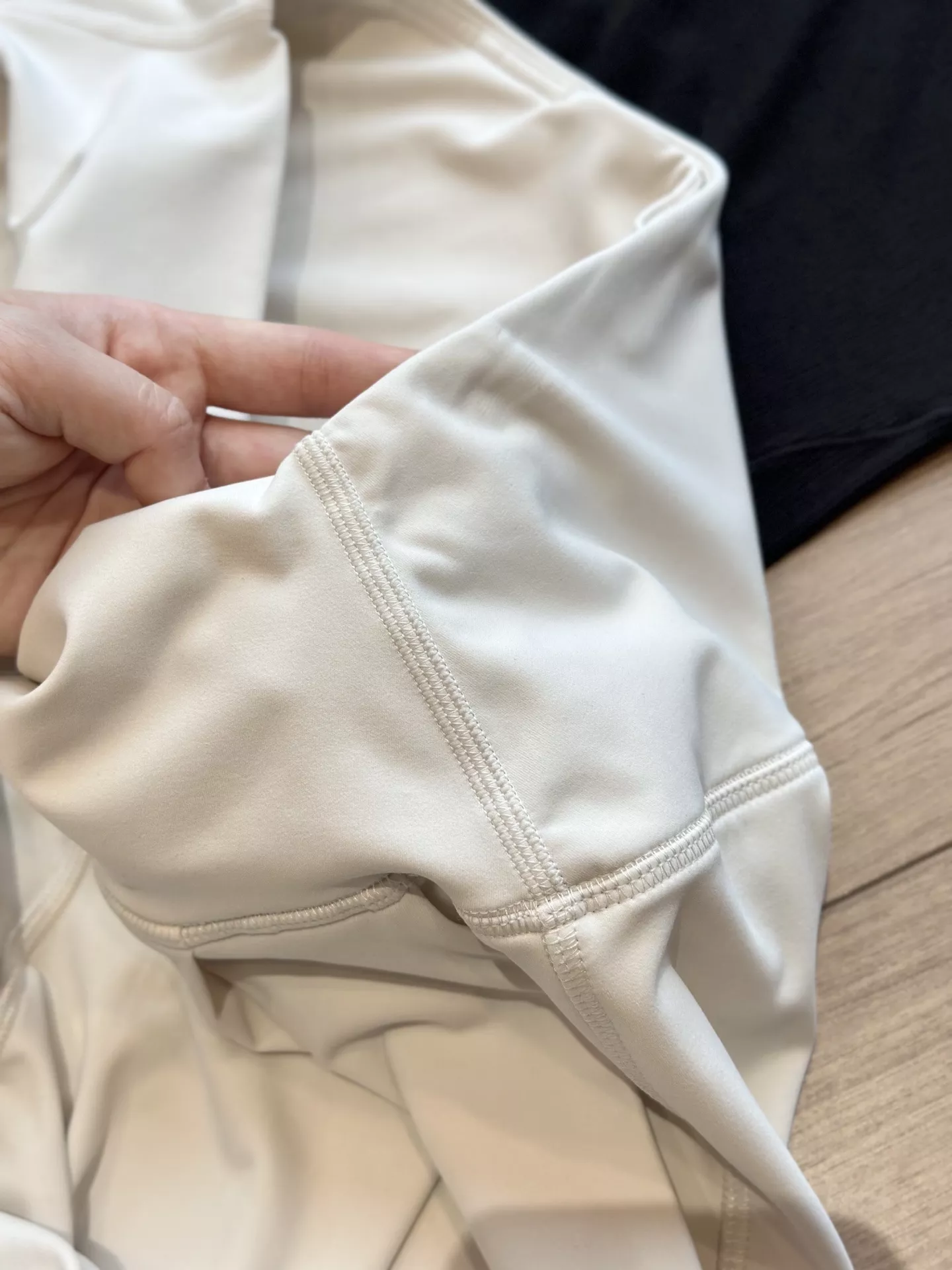 룰루레몬 얼라인 와이드 핏 운동 팬츠 상세 이미지 31