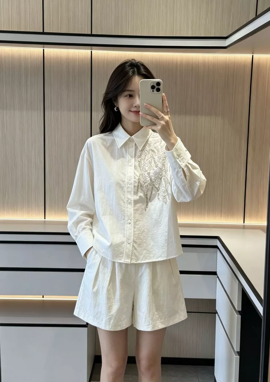브루넬로쿠치넬리 미세 주름 텍스처 자수 셔츠와 쇼츠 구성 상세 이미지 80
