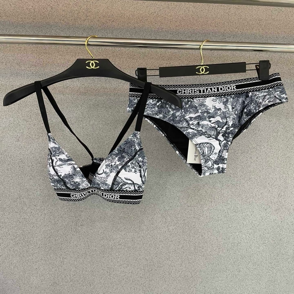 디올 백리스 디자인 스윔웨어