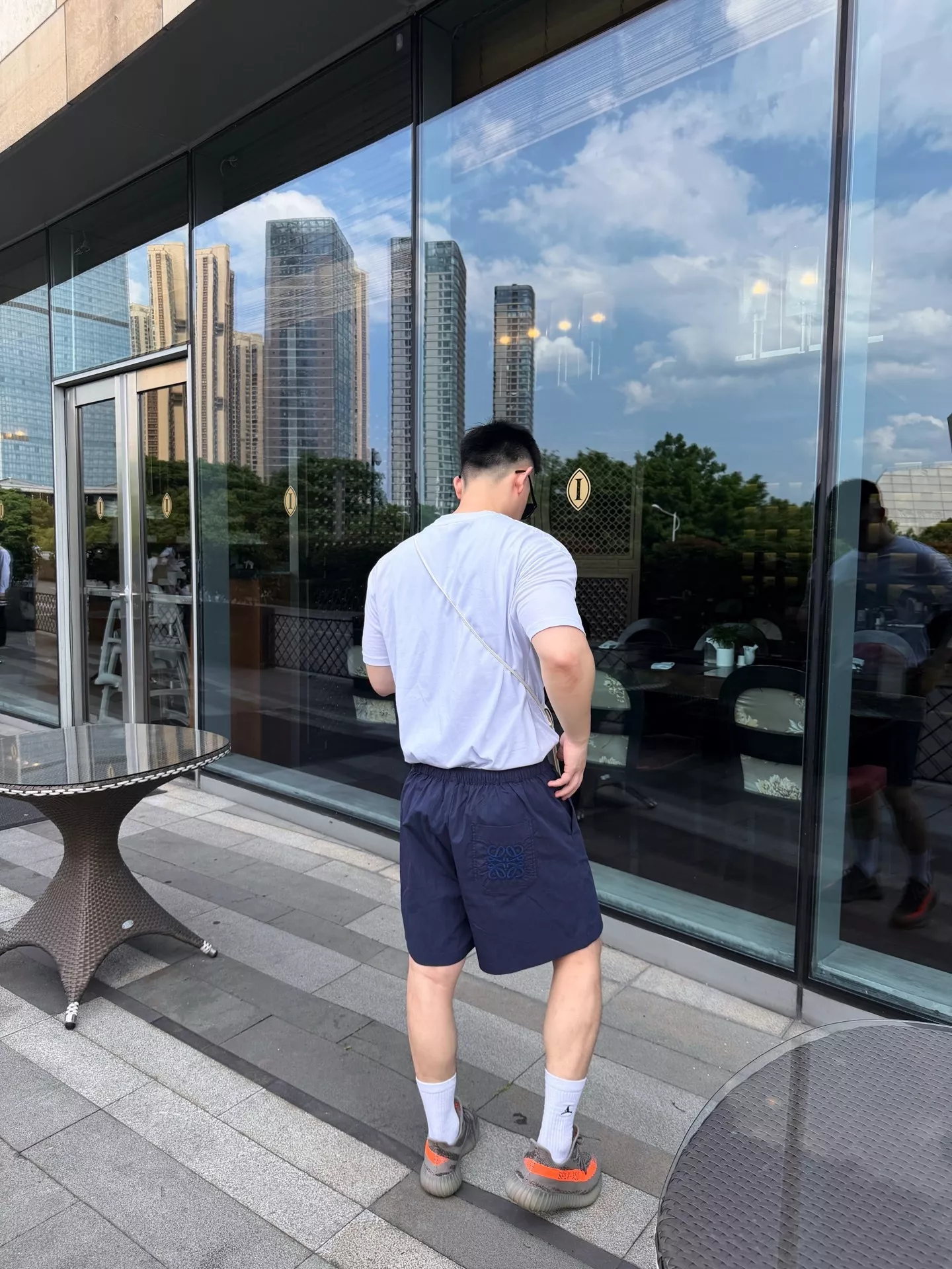 로에베 포켓 자수 밴딩 쇼츠 상세 이미지 13