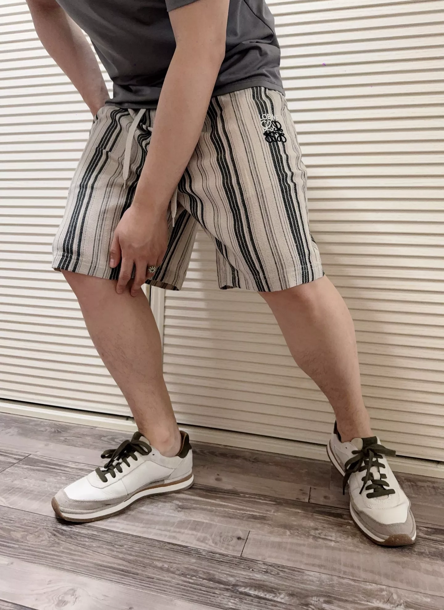 로에베 스트라이프 린넨 밴딩 쇼츠 상세 이미지 18