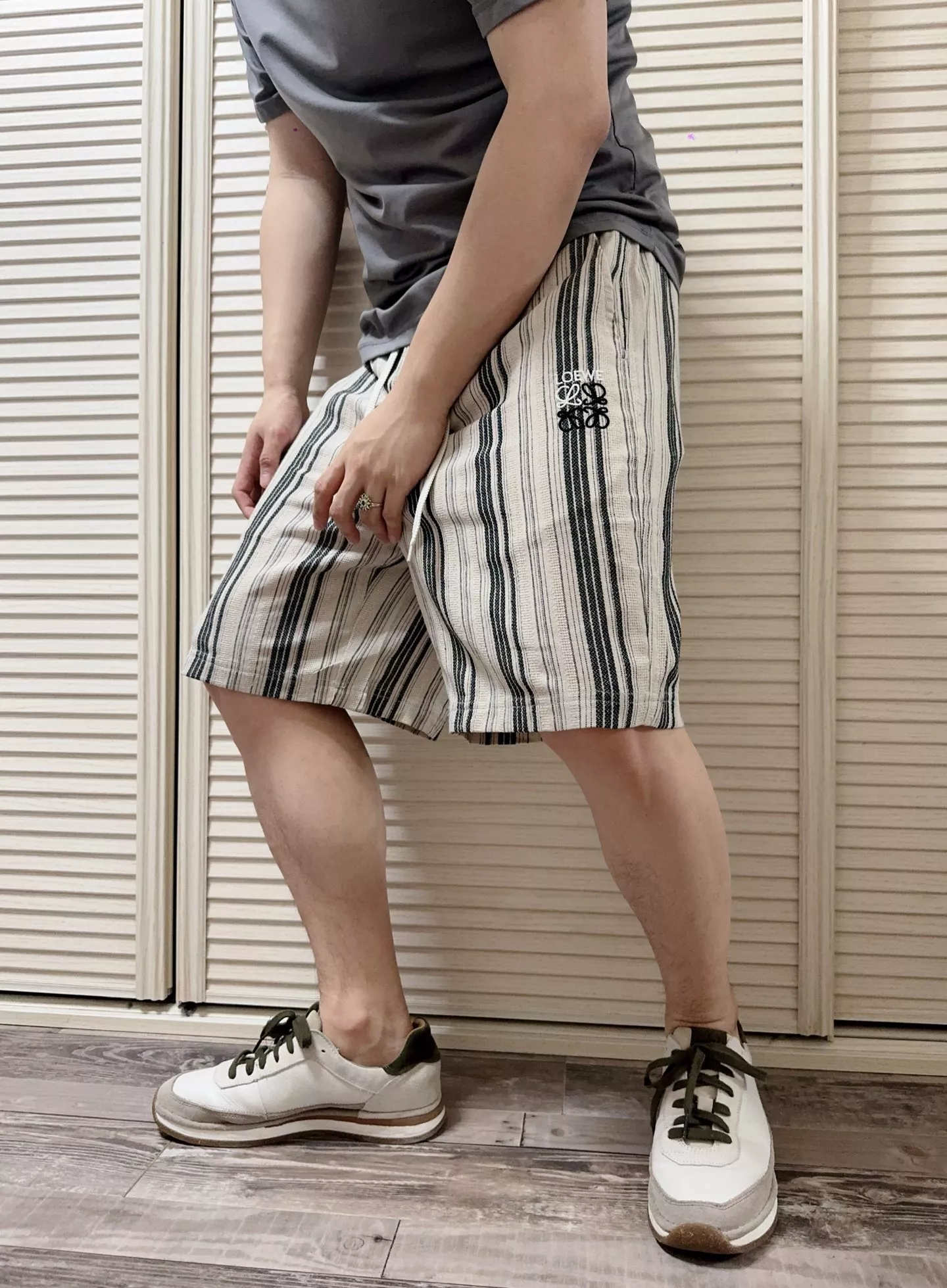 로에베 스트라이프 린넨 밴딩 쇼츠 상세 이미지 19