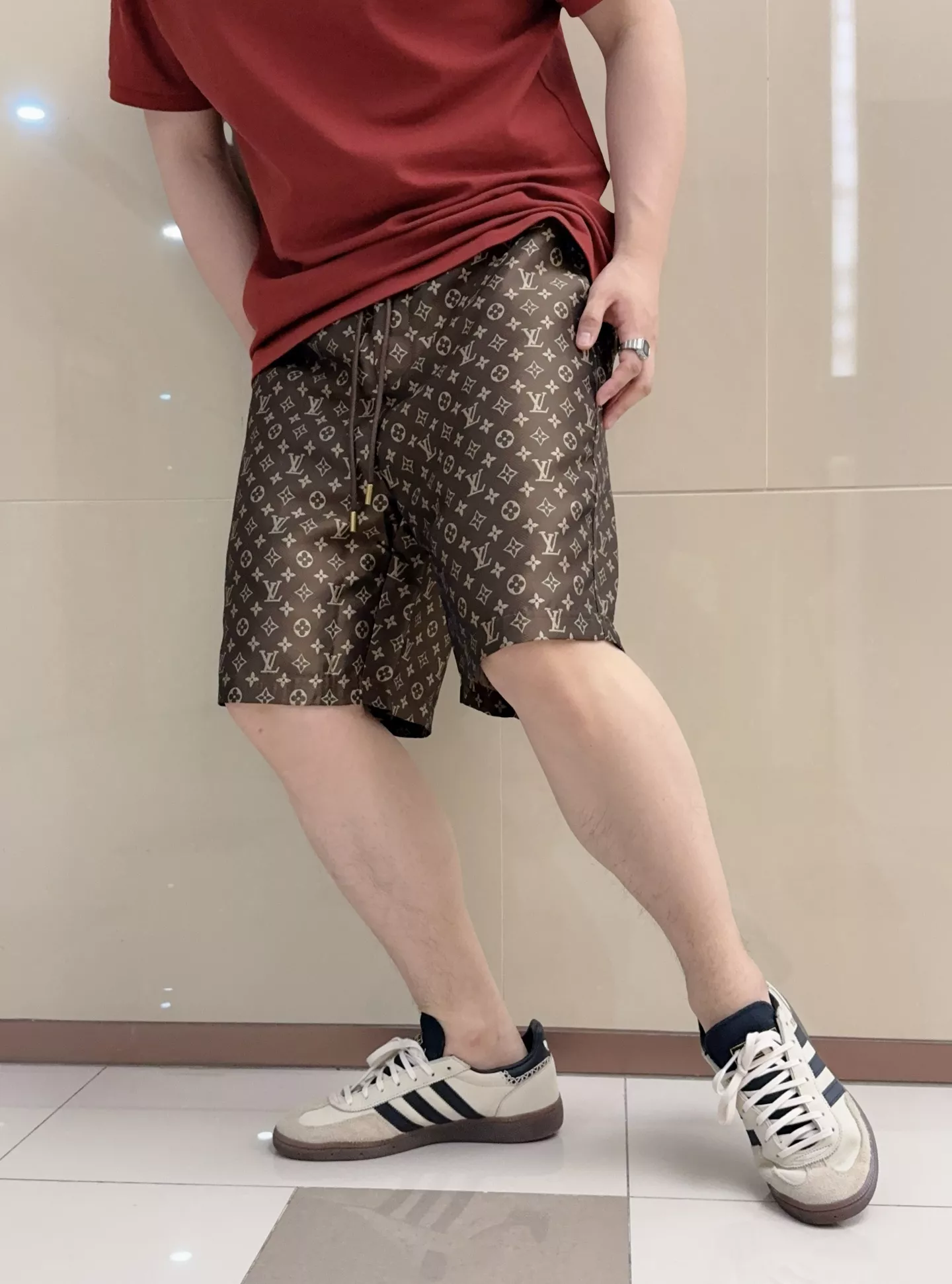 루이비통 클래식 모노그램 그라데이션 상세 이미지 17