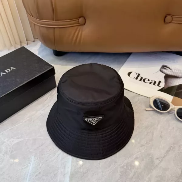 프라다 나일론 버킷 모자