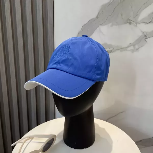 로로피아나 캐주얼 자수 포인트 캡