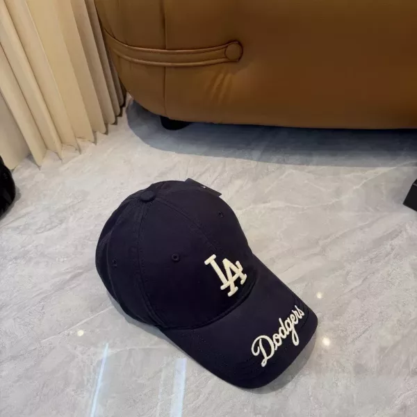 엠엘비 자수 로고 캐주얼 캡