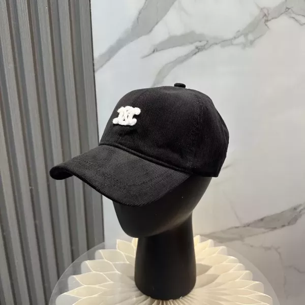 셀린느 트리오페 자수 코듀로이 캡