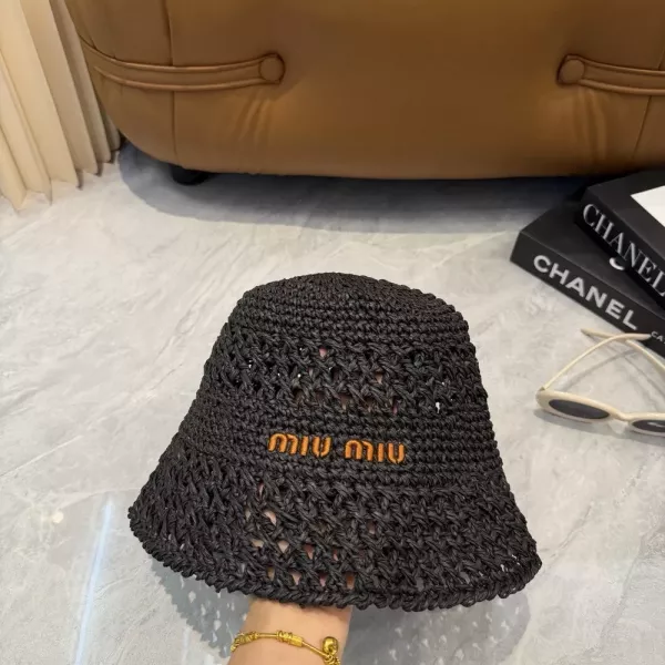 미우미우 라탄 짜임 포인트 여름 모자