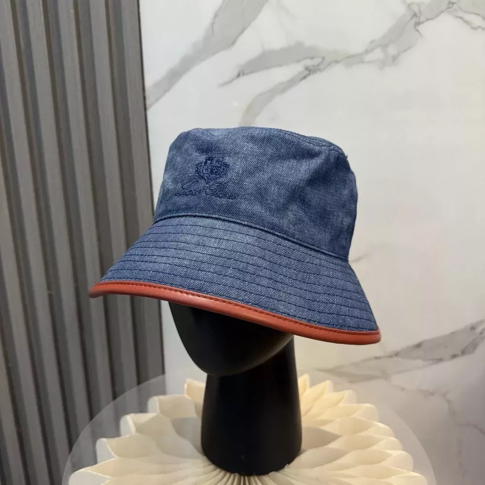 로로피아나 데님 느낌의 배색 포인트 모자