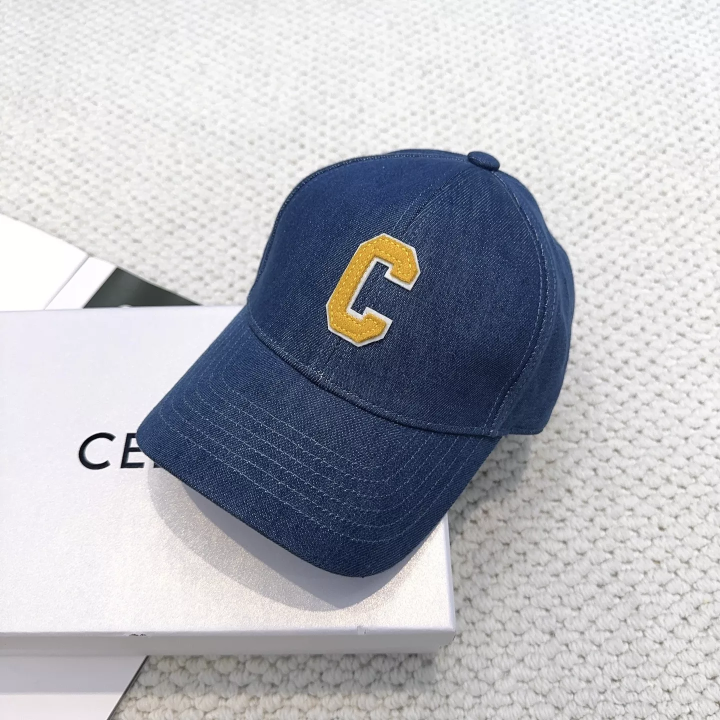 셀린느 C 로고 포인트 캡 모자 상세 이미지 6