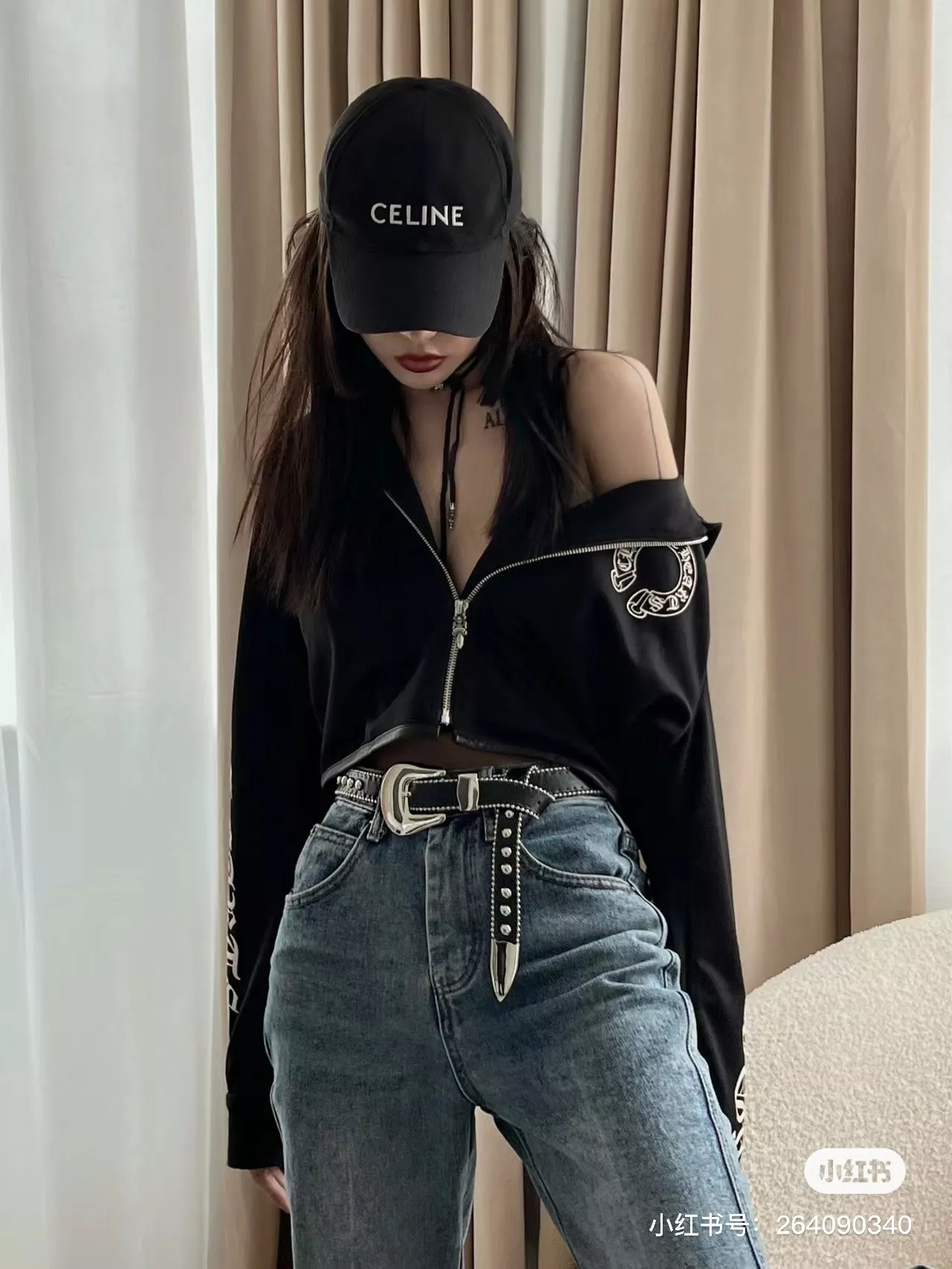 셀린느 C 로고 포인트 레터링 캡 상세 이미지 9