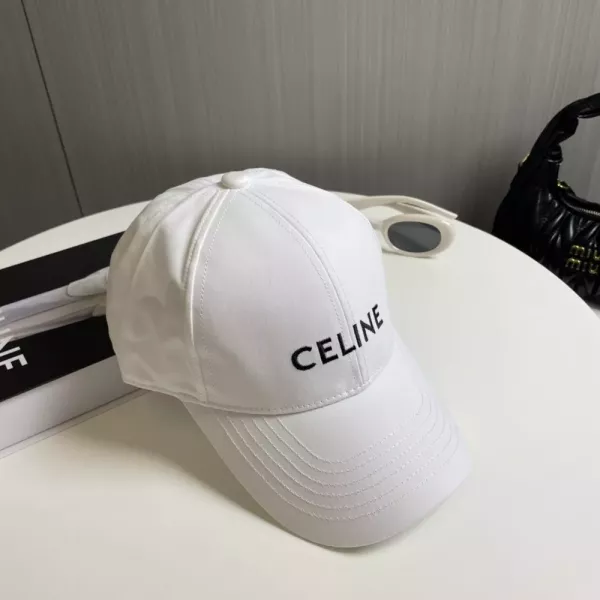 셀린느 C 로고 포인트 베이스볼 캡