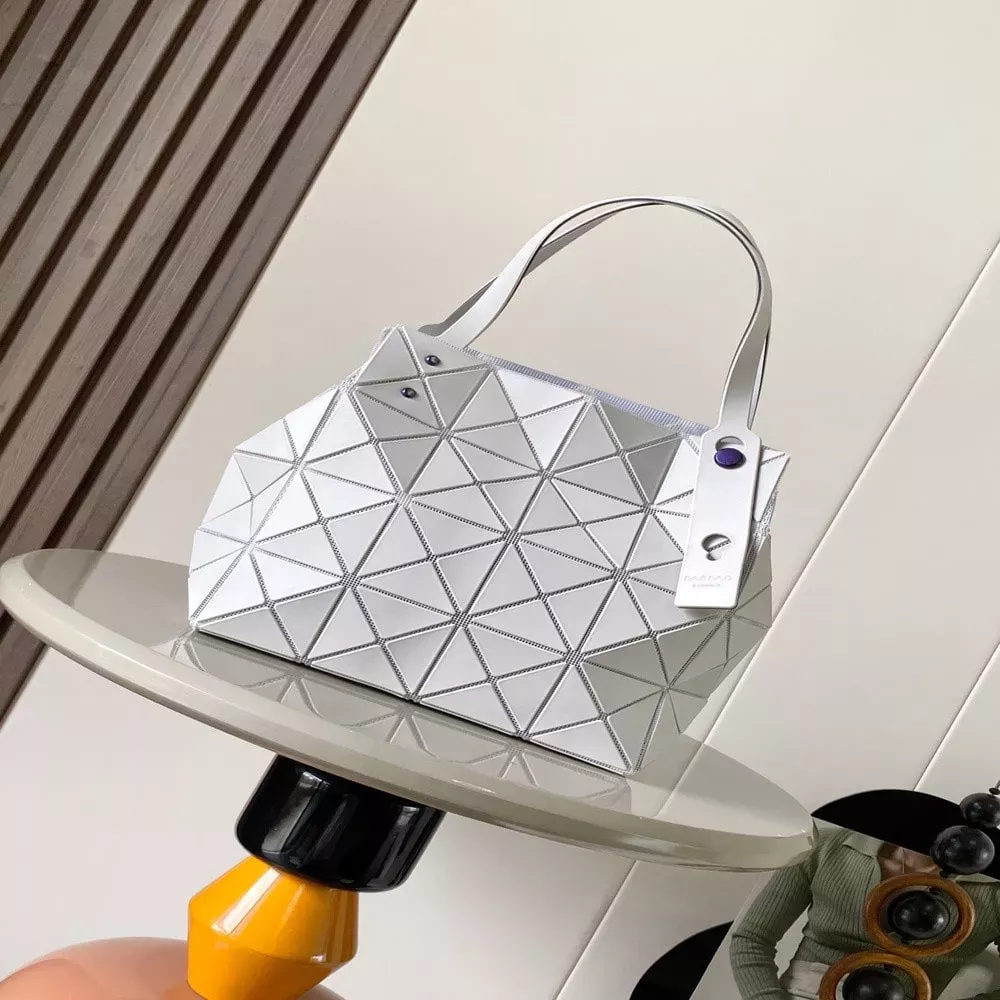 이세이미야케 바오바오 캐럿 다이아몬드 가방