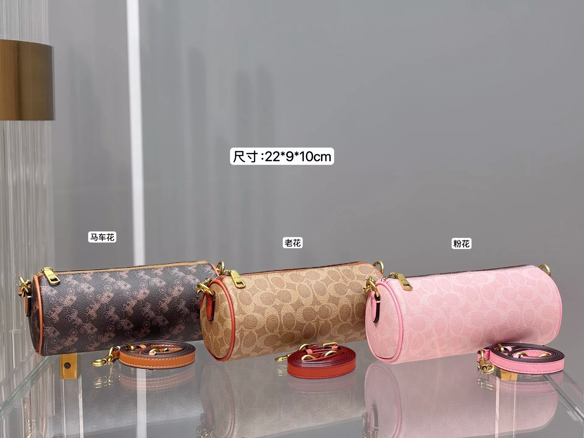코치 시그니처 원통 실루엣 숄더백 상세 이미지 78