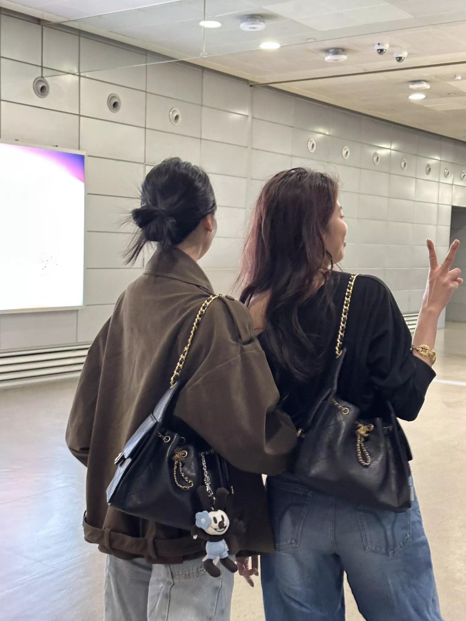샤넬 퀼팅 체인 드로우스트링 백 상세 이미지 71