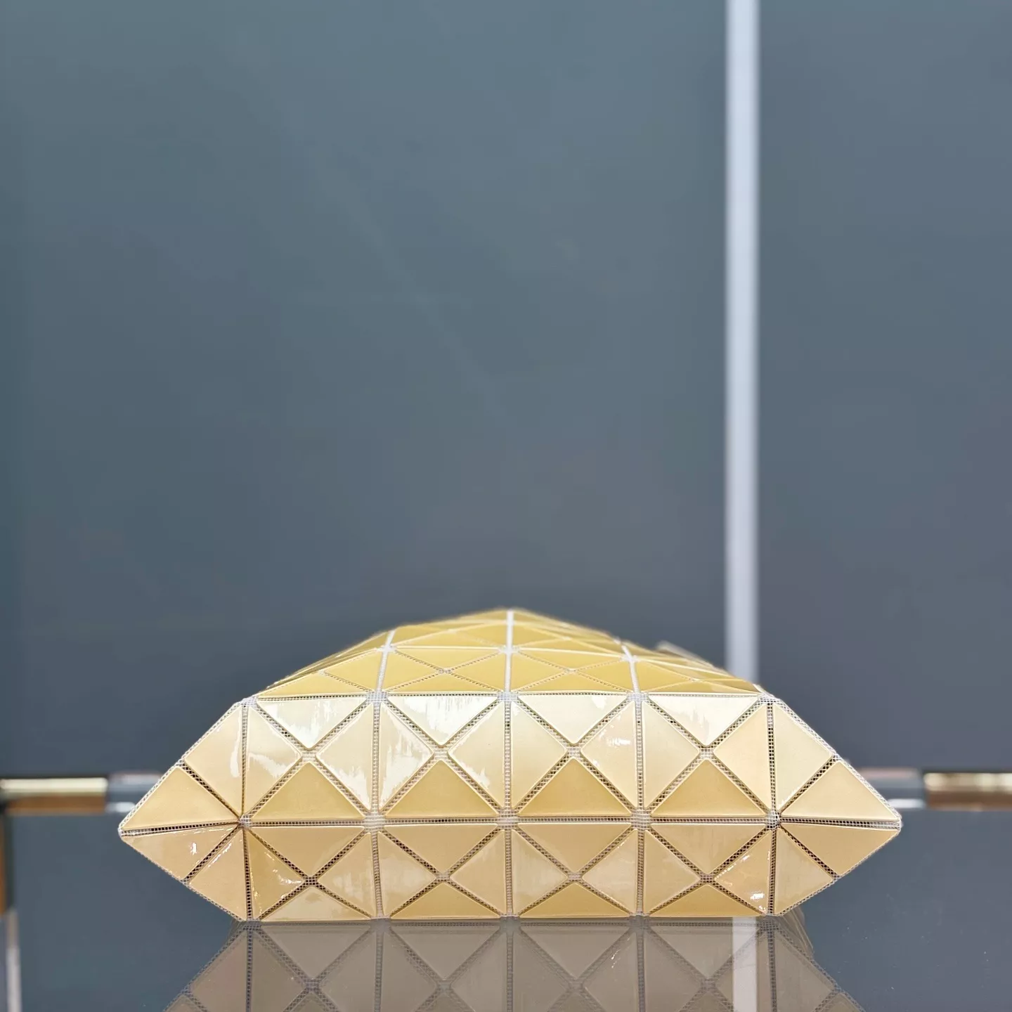 이세이미야케 루센트 메탈릭 6격 펄 토트백 상세 이미지 47