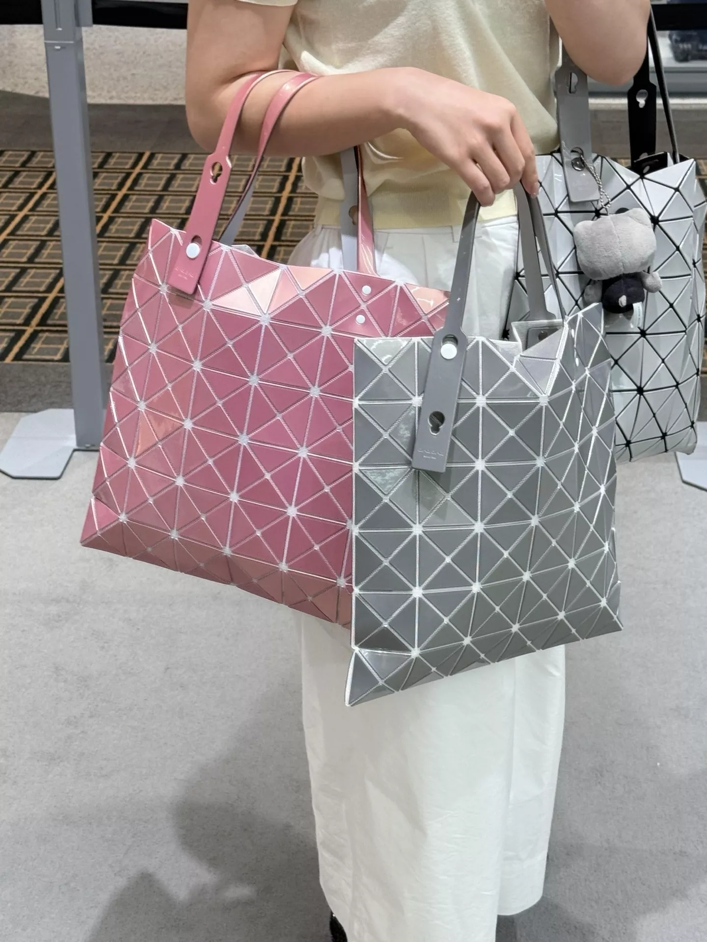 이세이미야케 루센트 메탈릭 6격 펄 토트백 상세 이미지 70