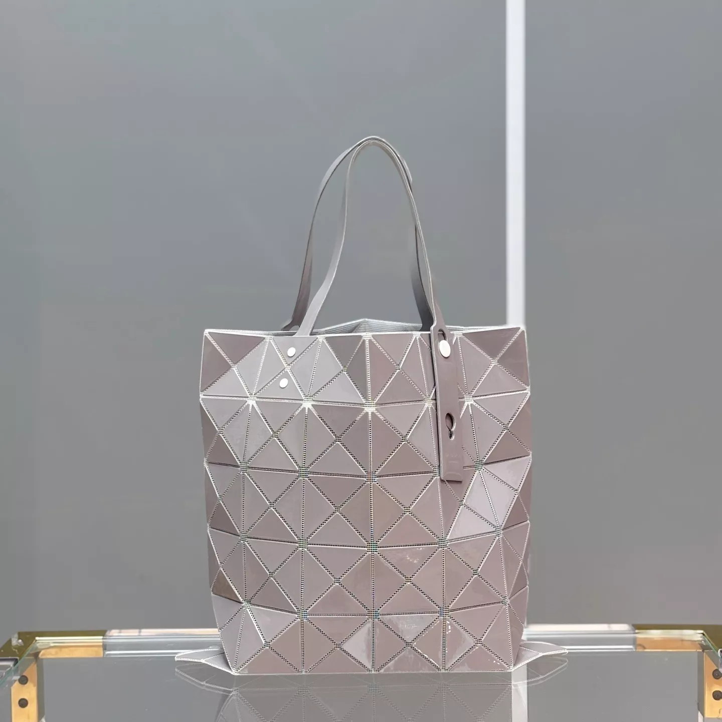 이세이미야케 루센트 메탈릭 6격 펄 토트백 상세 이미지 27