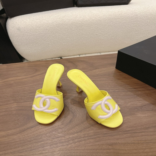 샤넬 더블씨 포인트 컬러 뮬 샌들