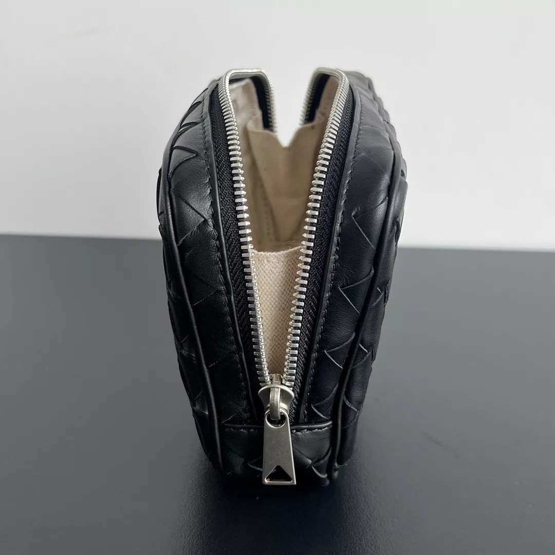보테가베네타 인트레치아토 소형 수납 파우치 상세 이미지 6