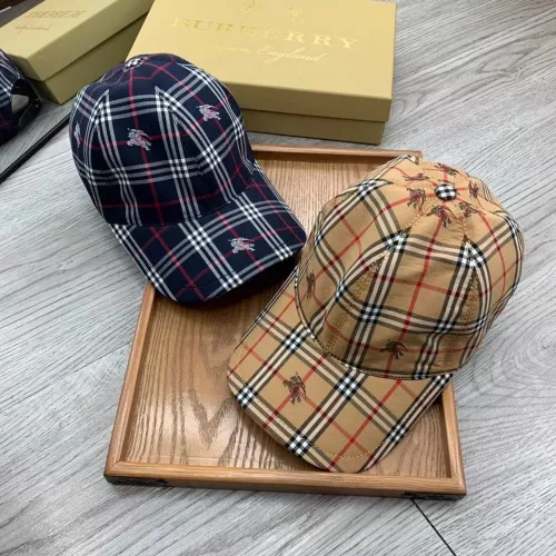 버버리 체크 패턴 볼캡