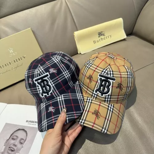 버버리 체크 패턴 자수 볼캡