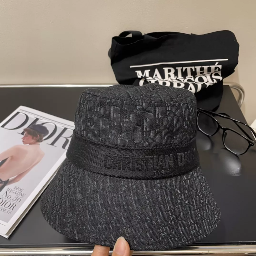 디올 영국풍 스포츠 스타일 버킷햇 상세 이미지 5