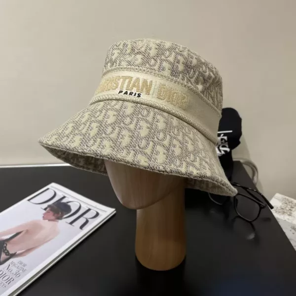 디올 영문 로고 포인트 버킷햇
