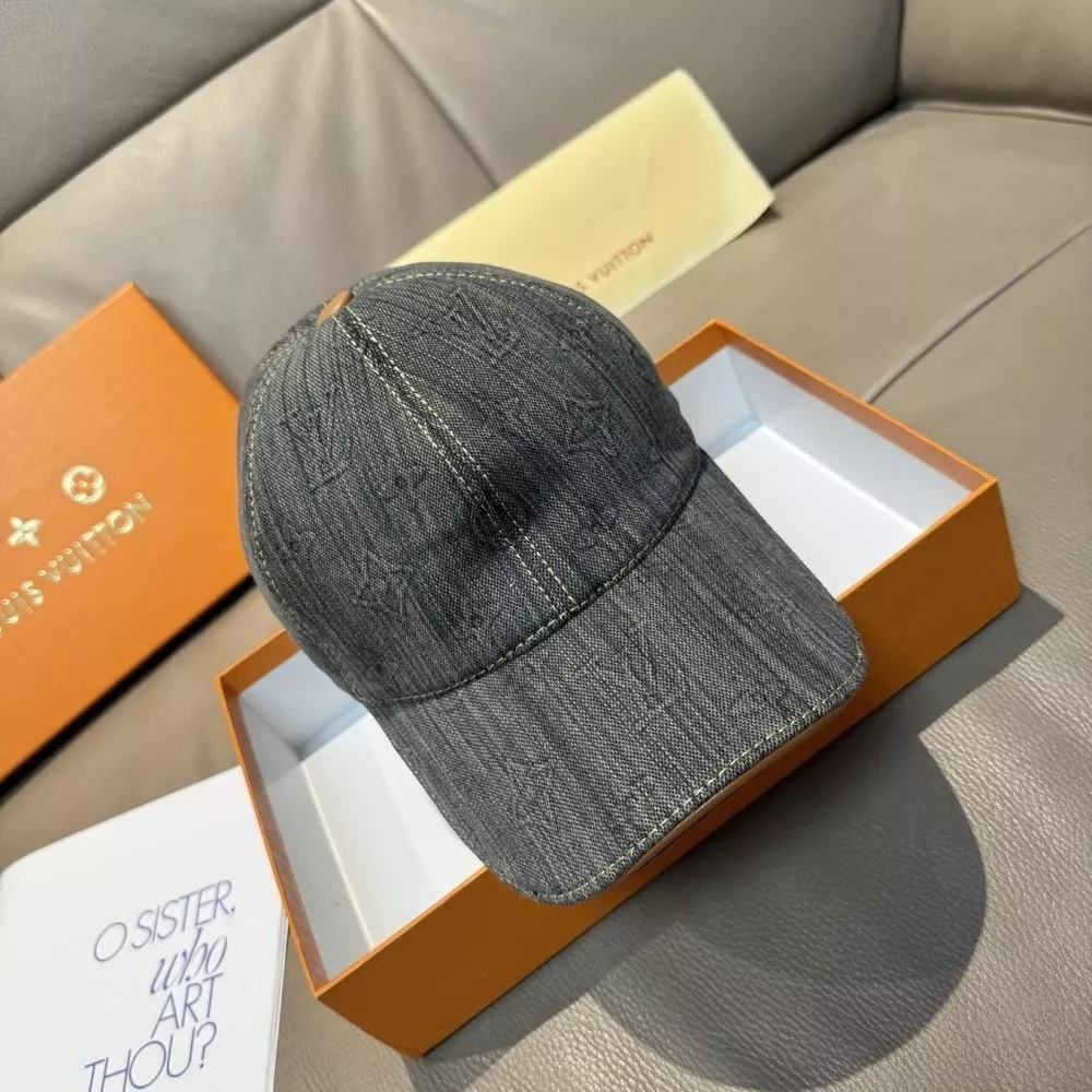 루이비통 로고 엠보 데님 캡