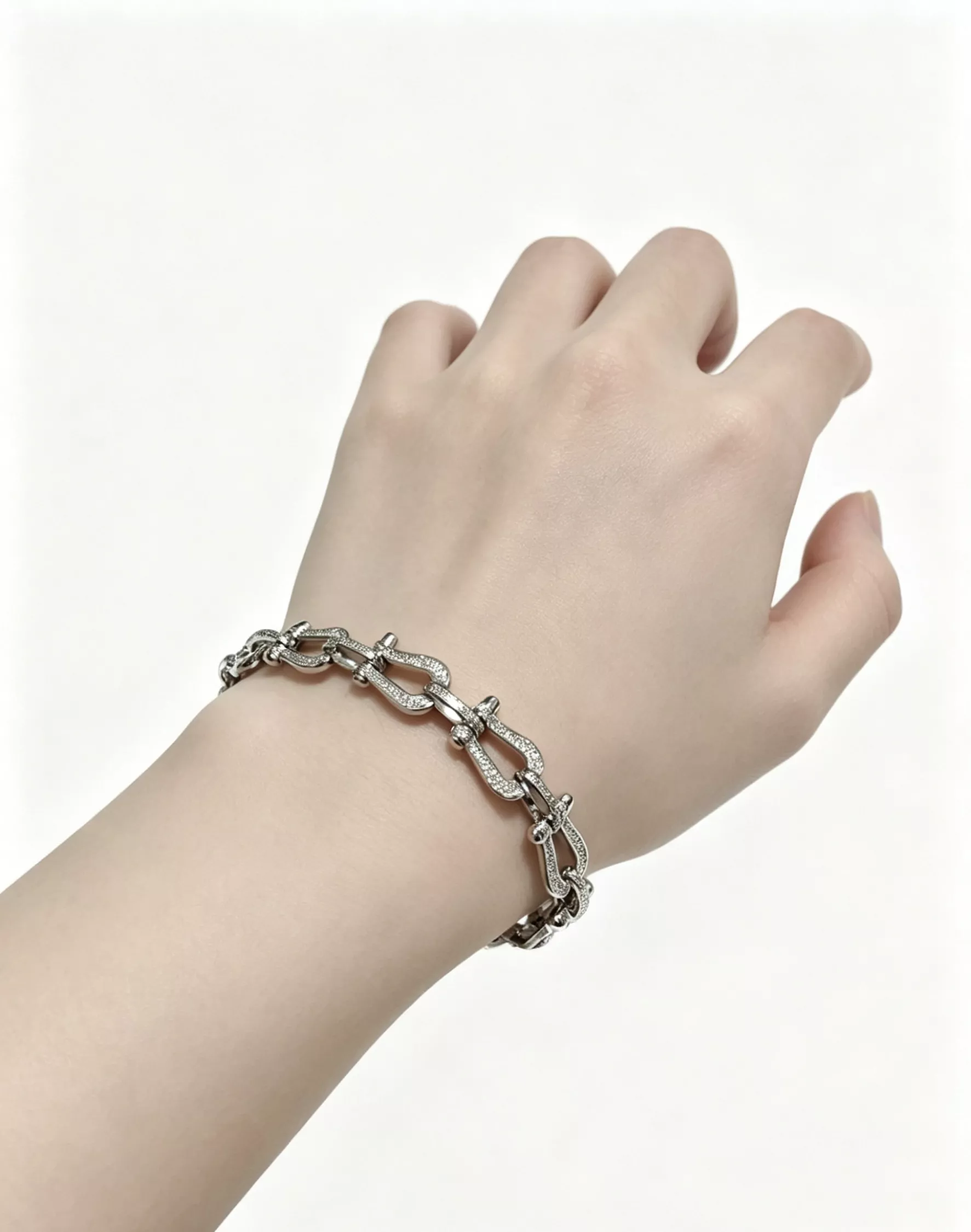 body_35895d13ac7a4ad4.webp