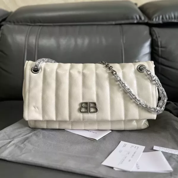 발렌시아가 BB 로고 체인 플랩 숄더백