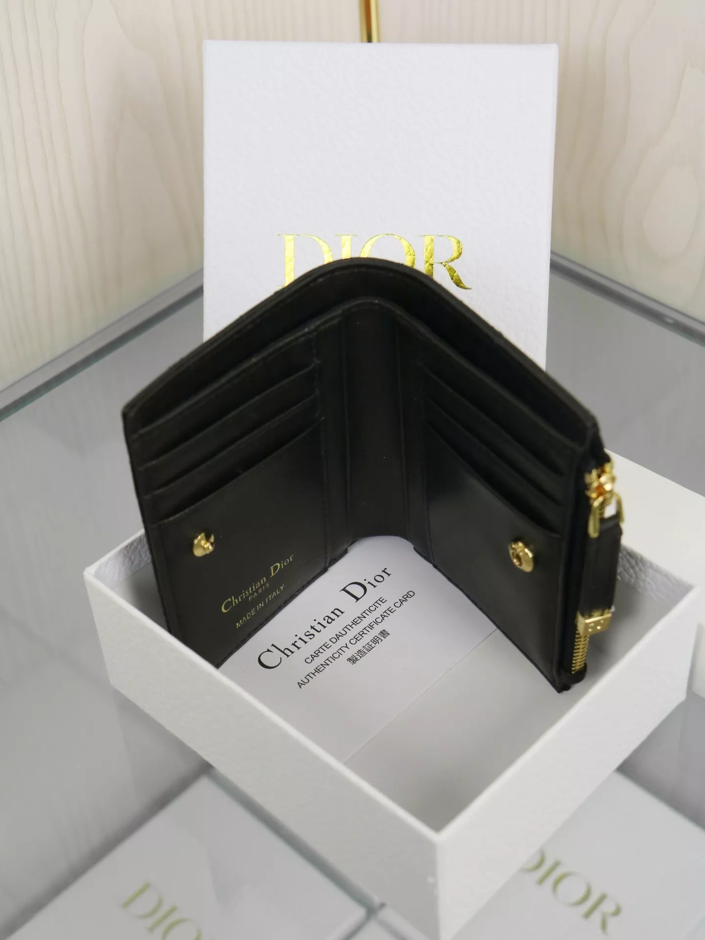 디올 까나쥬 스티치 반지갑 상세 이미지 5
