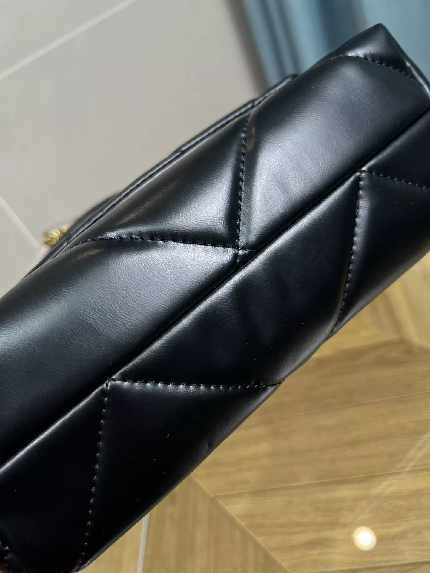 토리버치 키라 퀼팅 체인 숄더백 상세 이미지 10