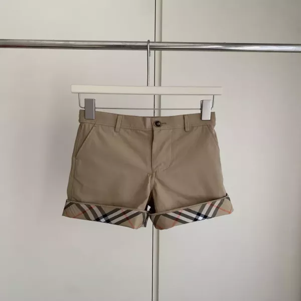 버버리 체크 롤업 디테일 아동 반바지
