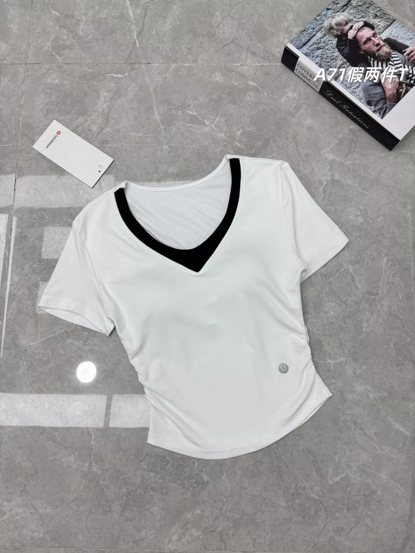 룰루레몬 브라패드 내장 브이넥 페이크 레이어드 반소매 티셔츠 상세 이미지 10