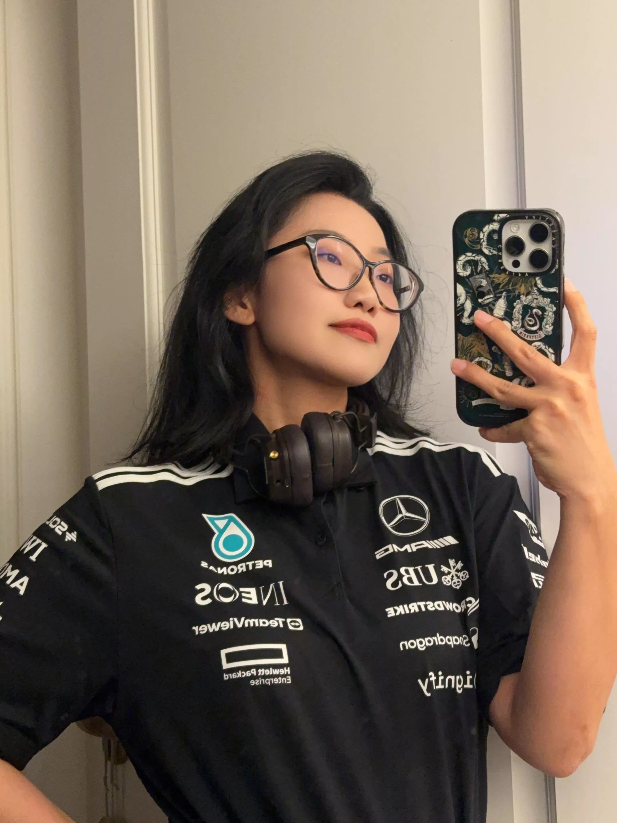 아디다스 메르세데스 AMG 페트로나스 F1 팀 폴로 셔츠 상세 이미지 9