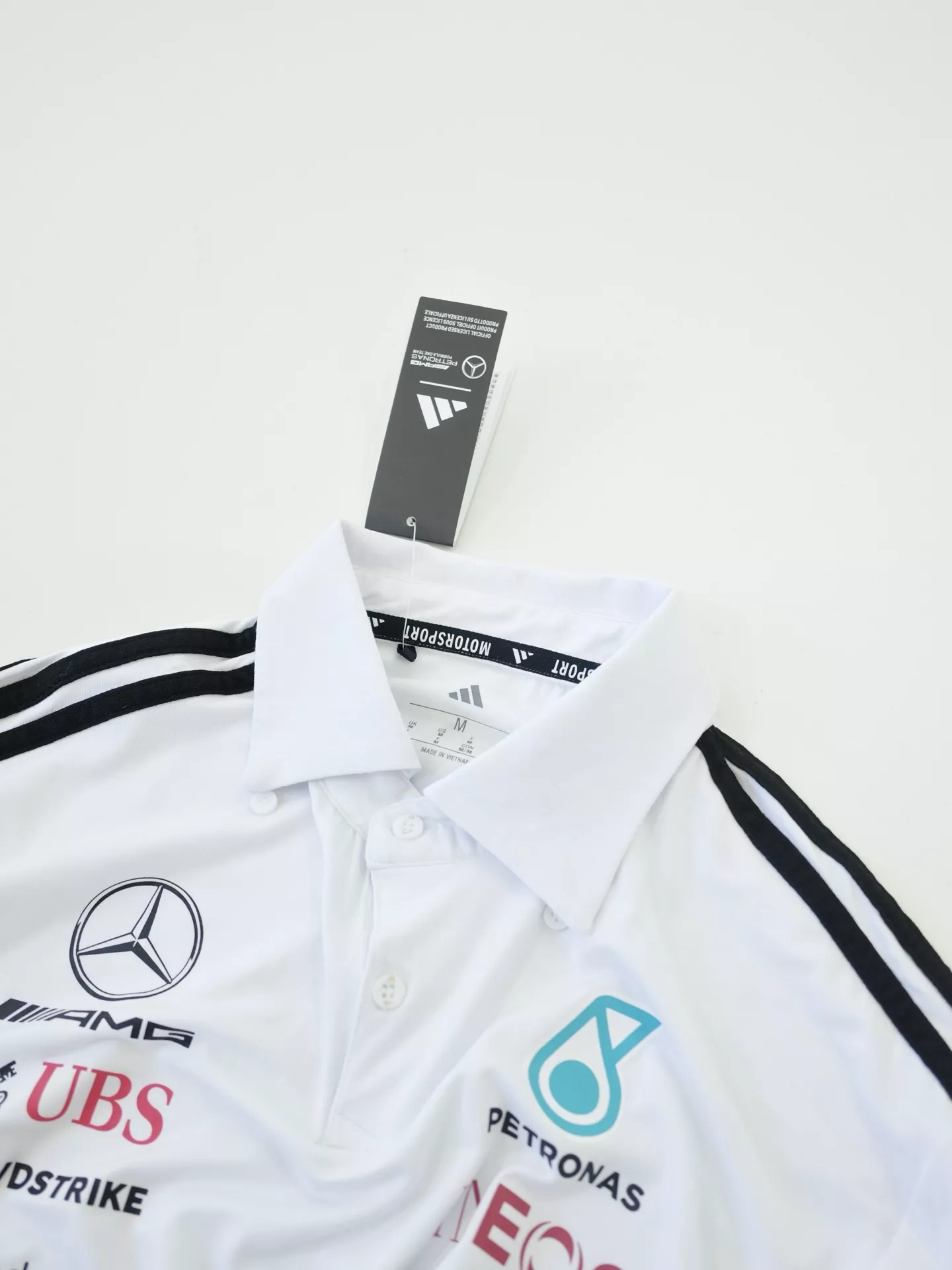 아디다스 메르세데스 AMG 페트로나스 F1 팀 폴로 셔츠 상세 이미지 12
