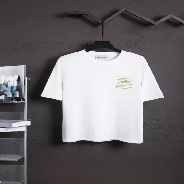 아미 하트 패치 반소매 티셔츠