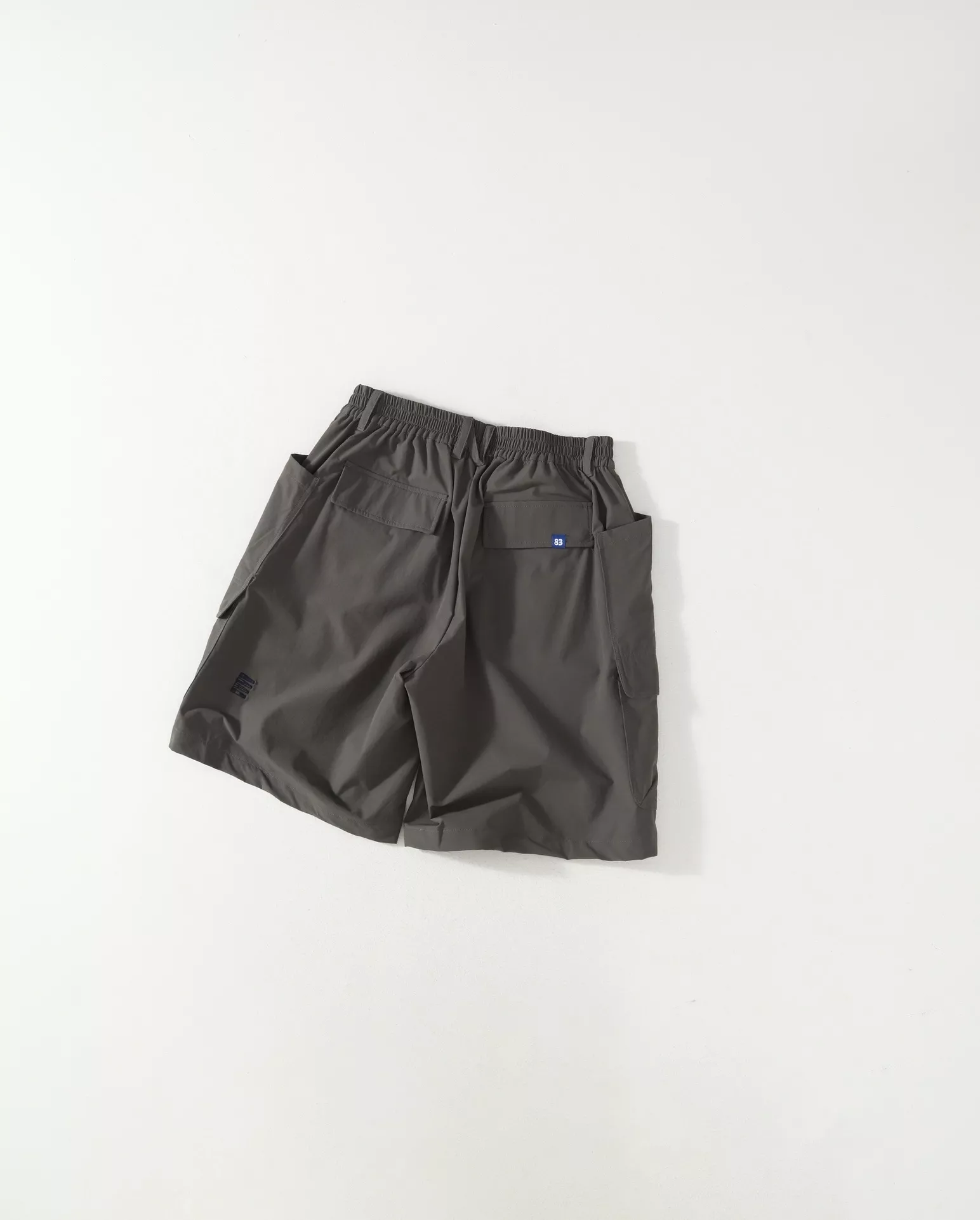 노티카 아웃도어 무드의 우븐 반바지 상세 이미지 3