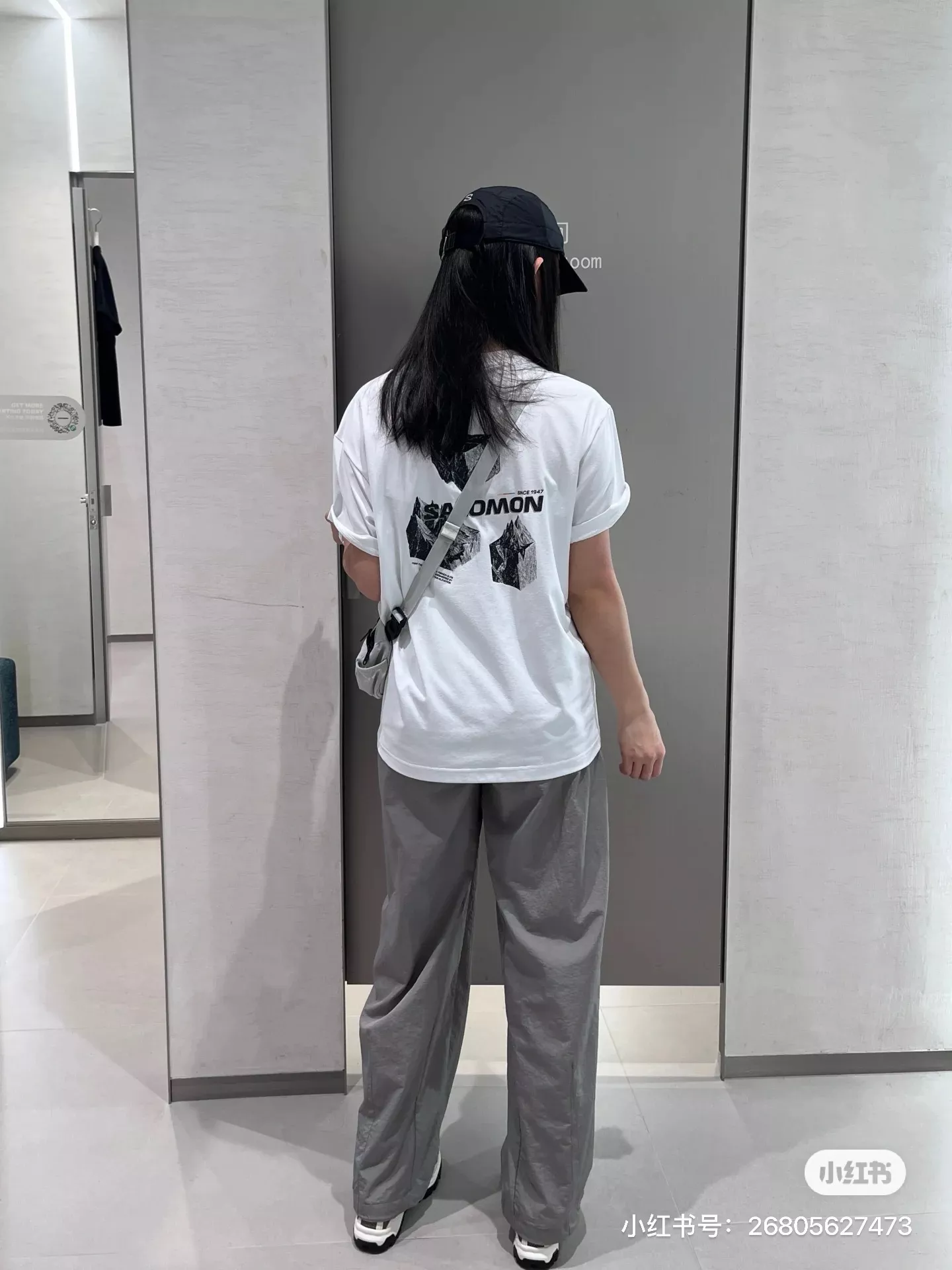 살로몬 아웃도어 레터링 반소매 티셔츠 상세 이미지 25