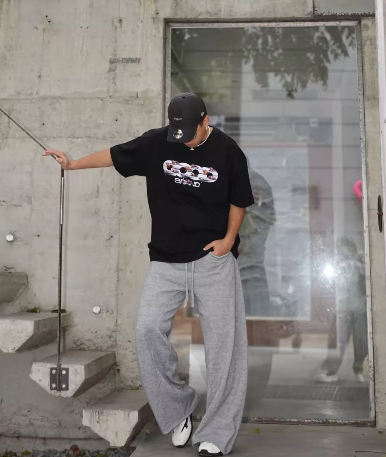 굿브랜드 레이싱 프린트 라운드넥 반소매 티셔츠 상세 이미지 22