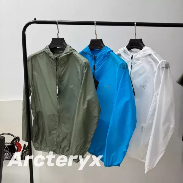 아크테릭스 경량 후드 기능성 재킷