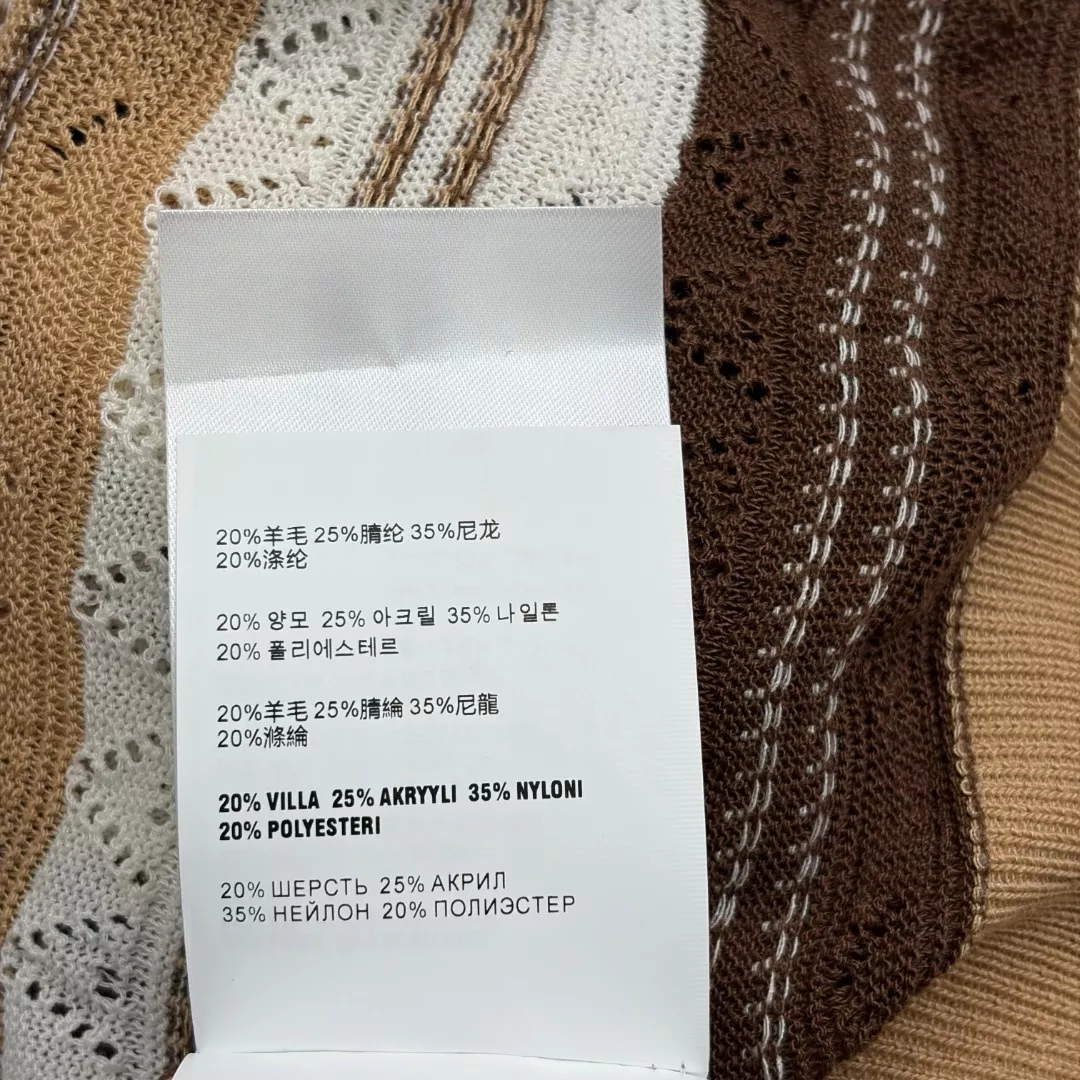 미우미우 로고 자수 포인트 폴로 니트 상세 이미지 9