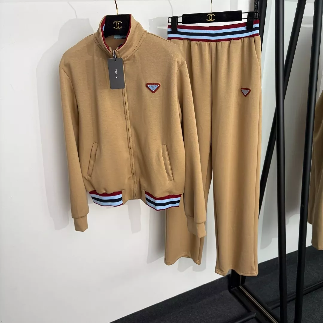 프라다 삼각 로고 집업 재킷 팬츠 세트 상세 이미지 10