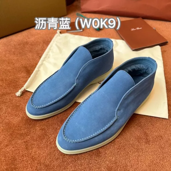 로로피아나 오픈 워크 화이트솔 모카신