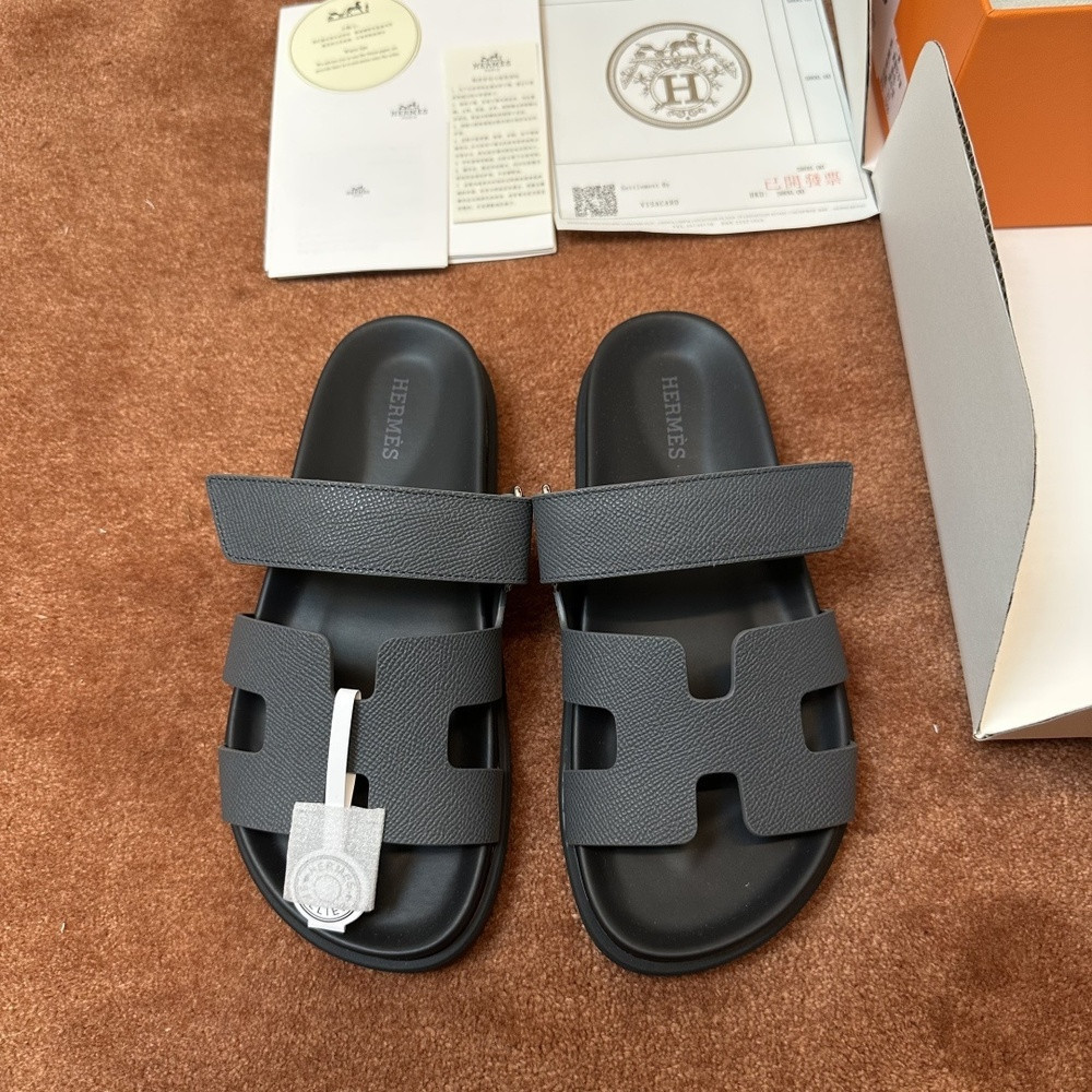 에르메스 카프스킨 스트랩 슬리퍼