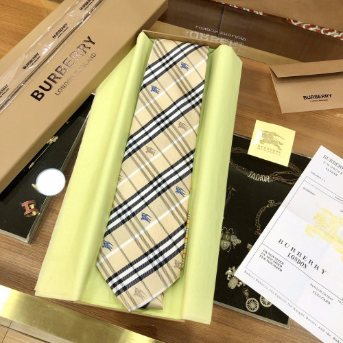 버버리 클래식 체크 실크 넥타이