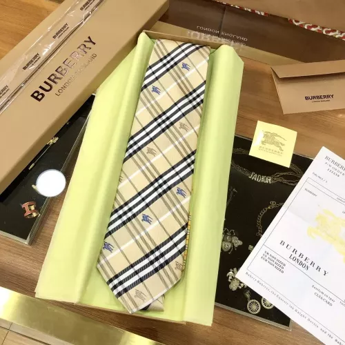 버버리 클래식 체크 실크 넥타이
