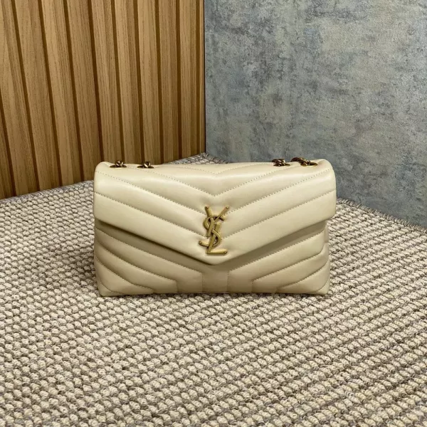 입생로랑 YSL 롱 엔벨로프 크로스백